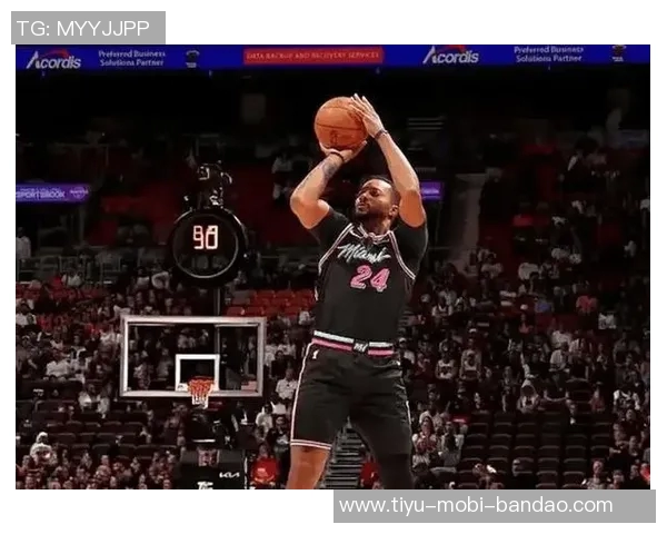 维金斯表现不佳13投7中仅得17分9篮板6助攻2盖帽5失误令人失望