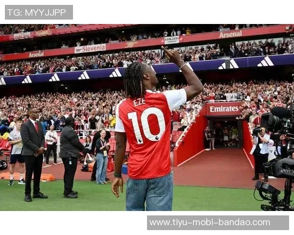 埃泽回归阿森纳首秀感受如梦似幻期待重返枪手的渴望愈发强烈 埃泽回归阿森纳首秀感受如梦似幻期待重返枪手的渴望愈发强烈