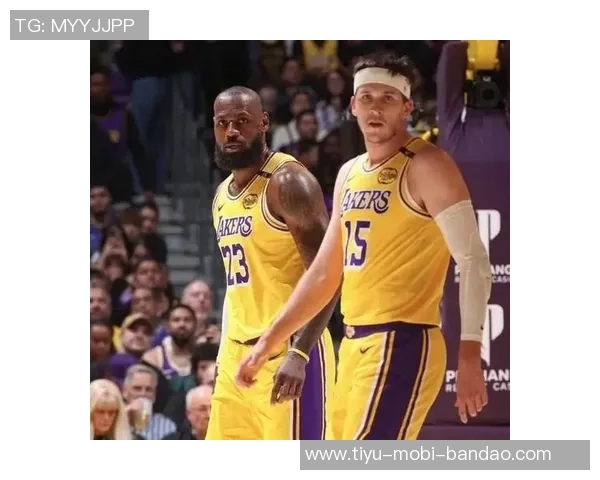 夸梅直言若我是里夫斯会申请交易因詹姆斯复出后打压他