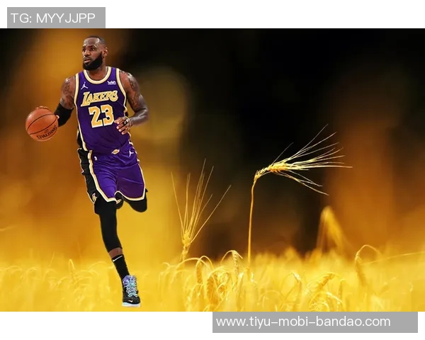 詹姆斯身穿布莱斯大学6号球衣到场观赛令老父亲倍感骄傲与自豪 詹姆斯身穿布莱斯大学6号球衣到场观赛令老父亲倍感骄傲与自豪